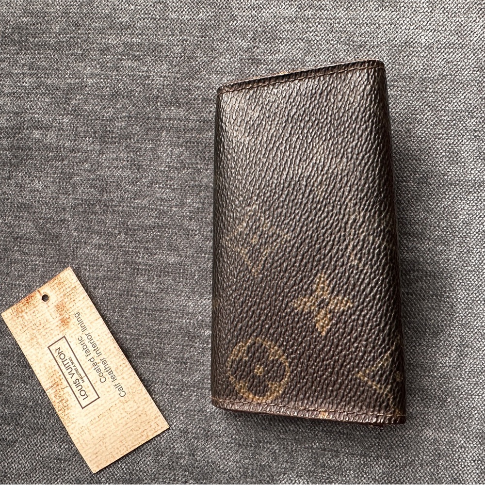 Louis Vuitton Key Pouch-needs some love! - Picture 6 of 9